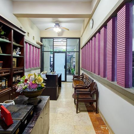 Отель Tobana House Bintaro Джакарта Экстерьер фото