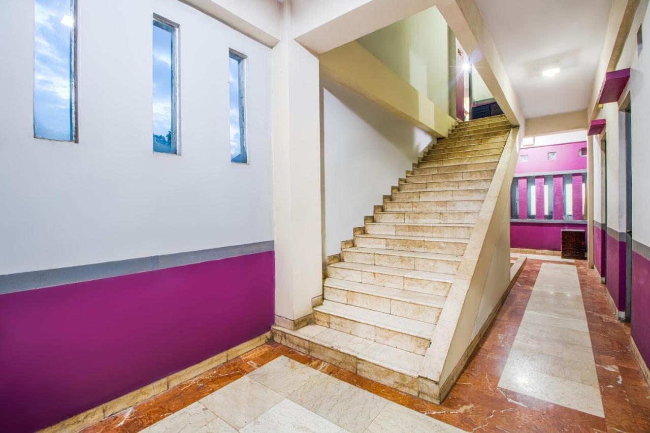 Отель Tobana House Bintaro Джакарта Экстерьер фото